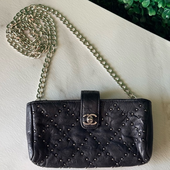 Chanel Black Quilted Studded Card Holder Wallet - Picture 1 of 13